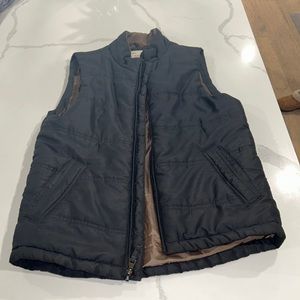 vintage style men’s puffer vest. Size small